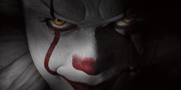 it-first-look-pennywise-slide
